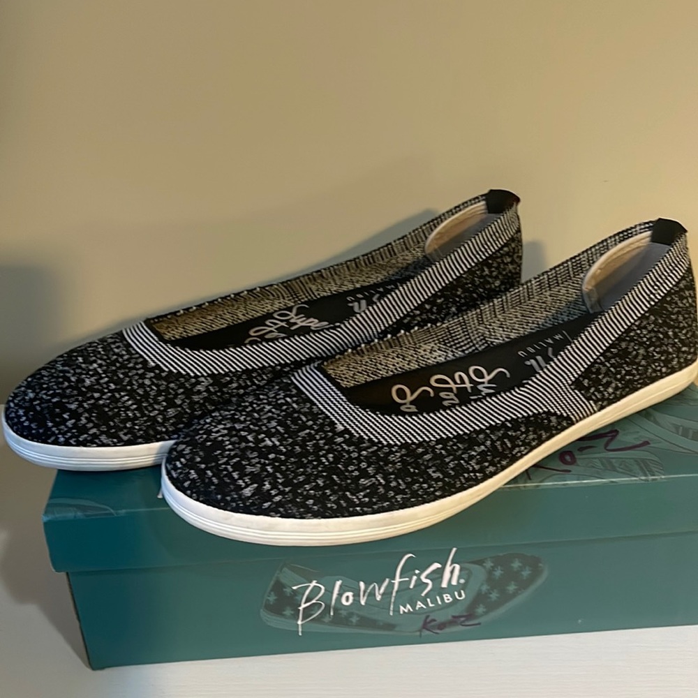 Black flats